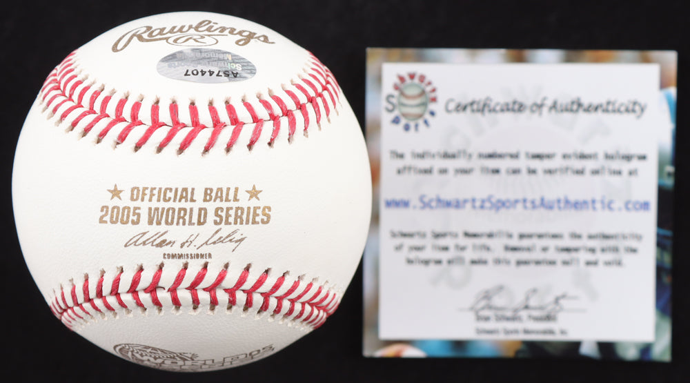 Jermaine Dye Signed 2005 World Series Baseball Inscribed "05 WS MVP" (Schwartz)