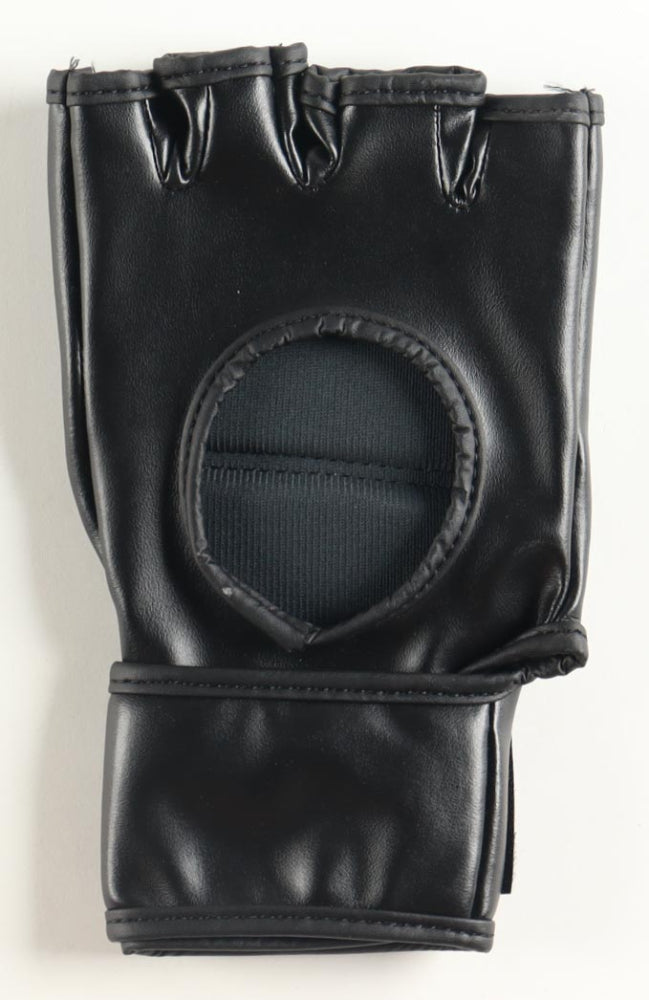 Ian Garry Signed and Personalized Ireland MMA Fight Glove Beckett Authenticated