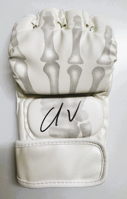 Marlon "Chito" Vera Signed UFC Glove Beckett Witness Auth. in Wall Mount Display Case - 20241104.1